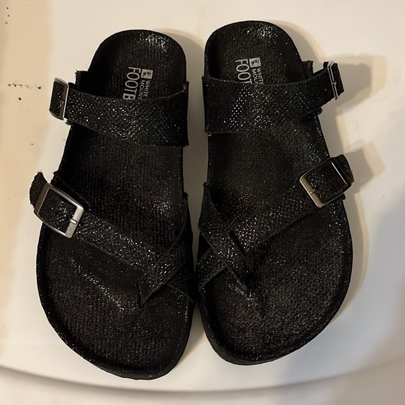 White Mountain Shoes Nwot White Mountain Gracie Sandal Rare Black